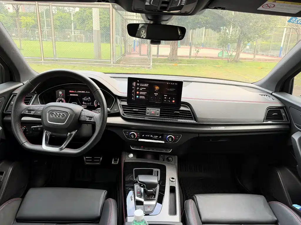 Audi Q5L Sportback — миниатюра 16