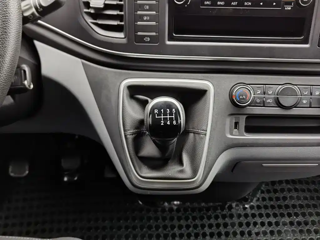 MAXUS V80 — миниатюра 13