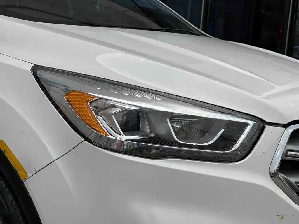 Ford Kuga — миниатюра 4