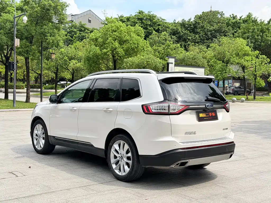 Ford Edge 2015 2.0T GTDi