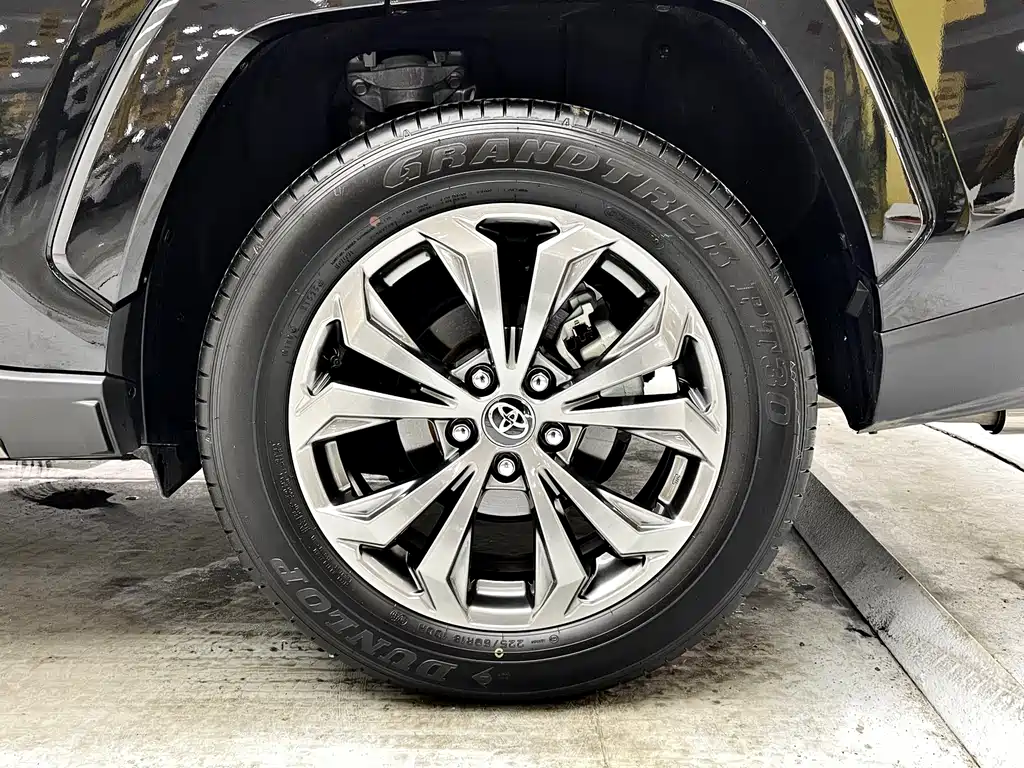 TOYOTA RAV4 RONGFANG