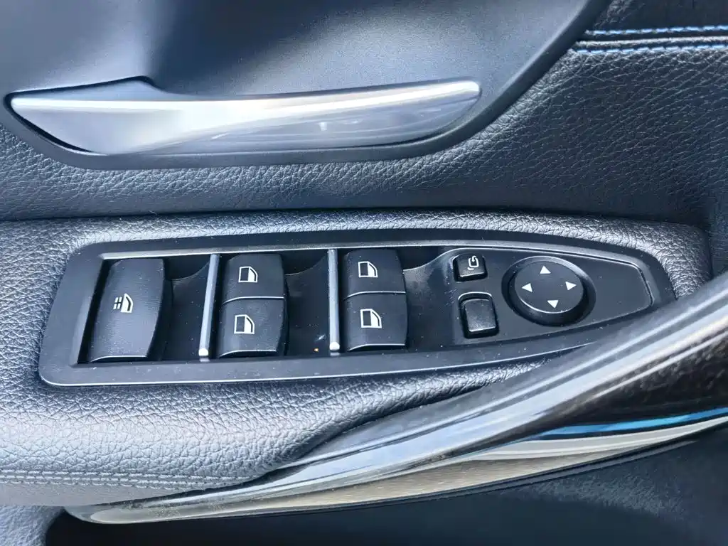 BMW 4 Series — миниатюра 33