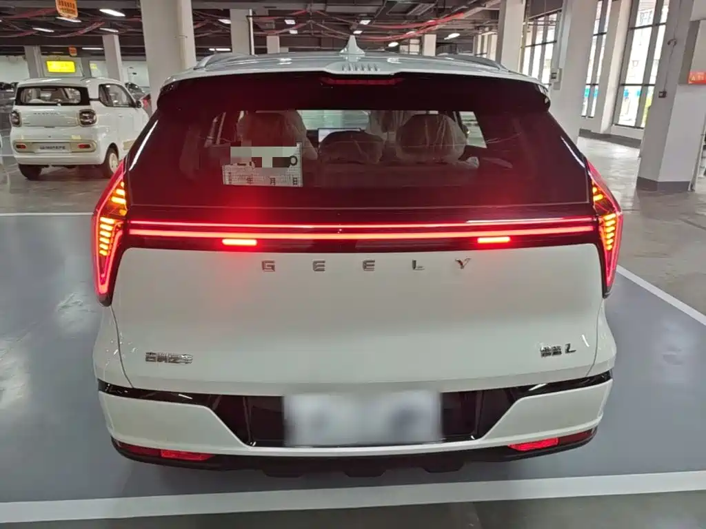 Geely Boyue L — миниатюра 6
