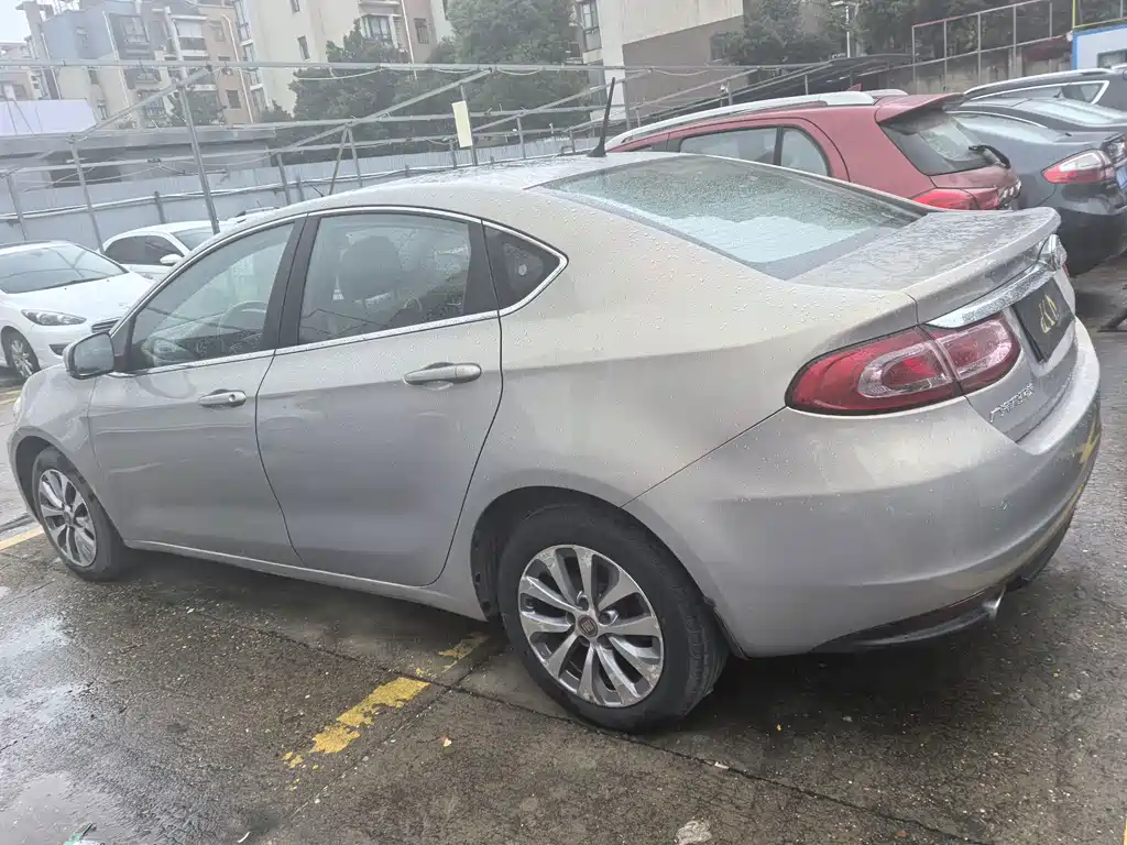 Fiat Viaggio — миниатюра 4