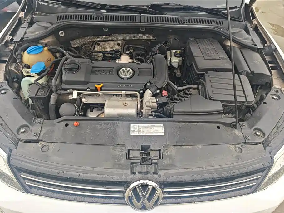 Volkswagen Sagitar 2012 1.4TSI AT Luxury