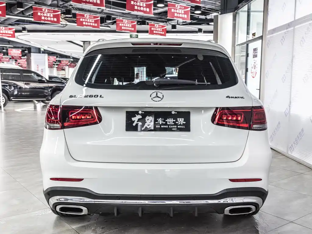 MERCEDES-BENZ GLC