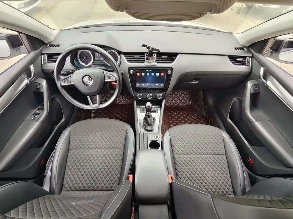 Skoda Octavia 2018 TSI230 DSG Luxury