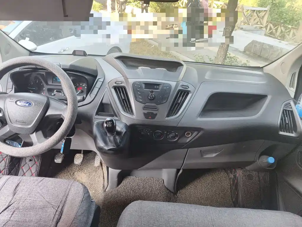 Ford Transit — миниатюра 10