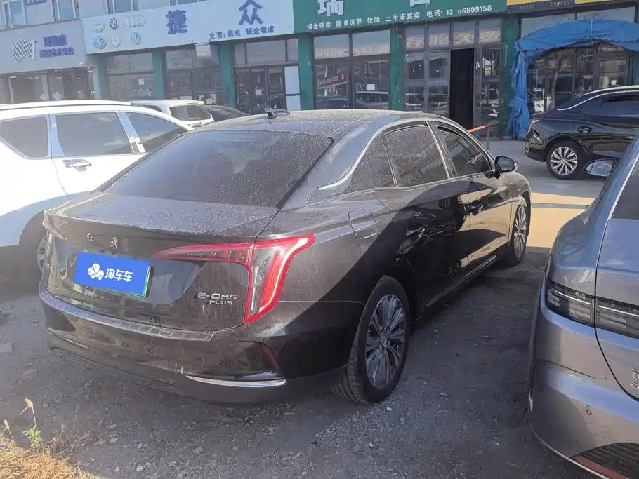 Hongqi Hongqi E-QM5 — миниатюра 3