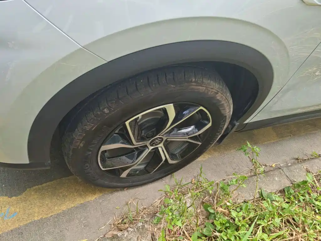 BYD Yuan Plus — миниатюра 23
