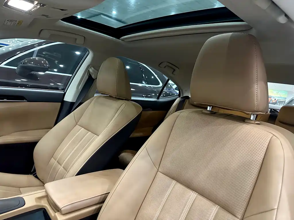 Lexus ES — миниатюра 17