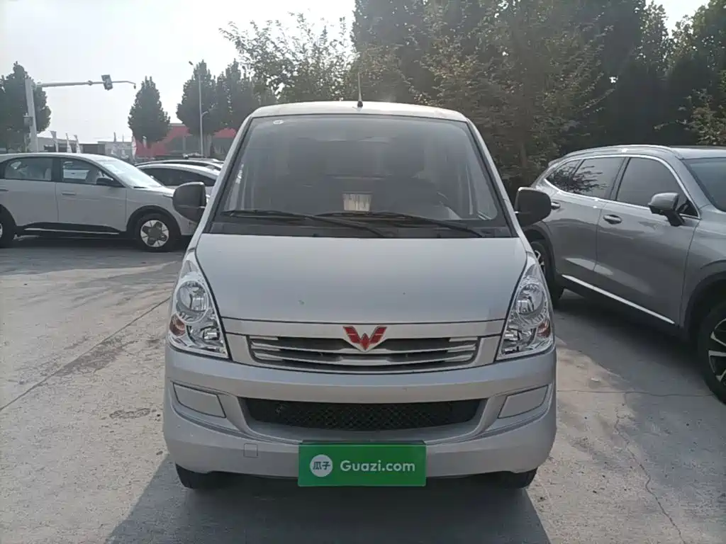 Wuling Rongguang S — миниатюра 3