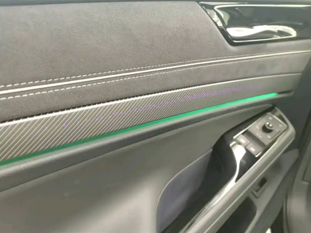 VOLKSWAGEN ID.7 VIZZION