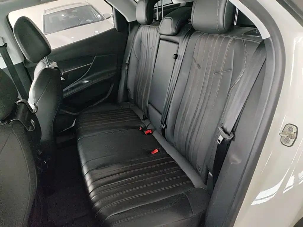 Peugeot 4008 — миниатюра 17
