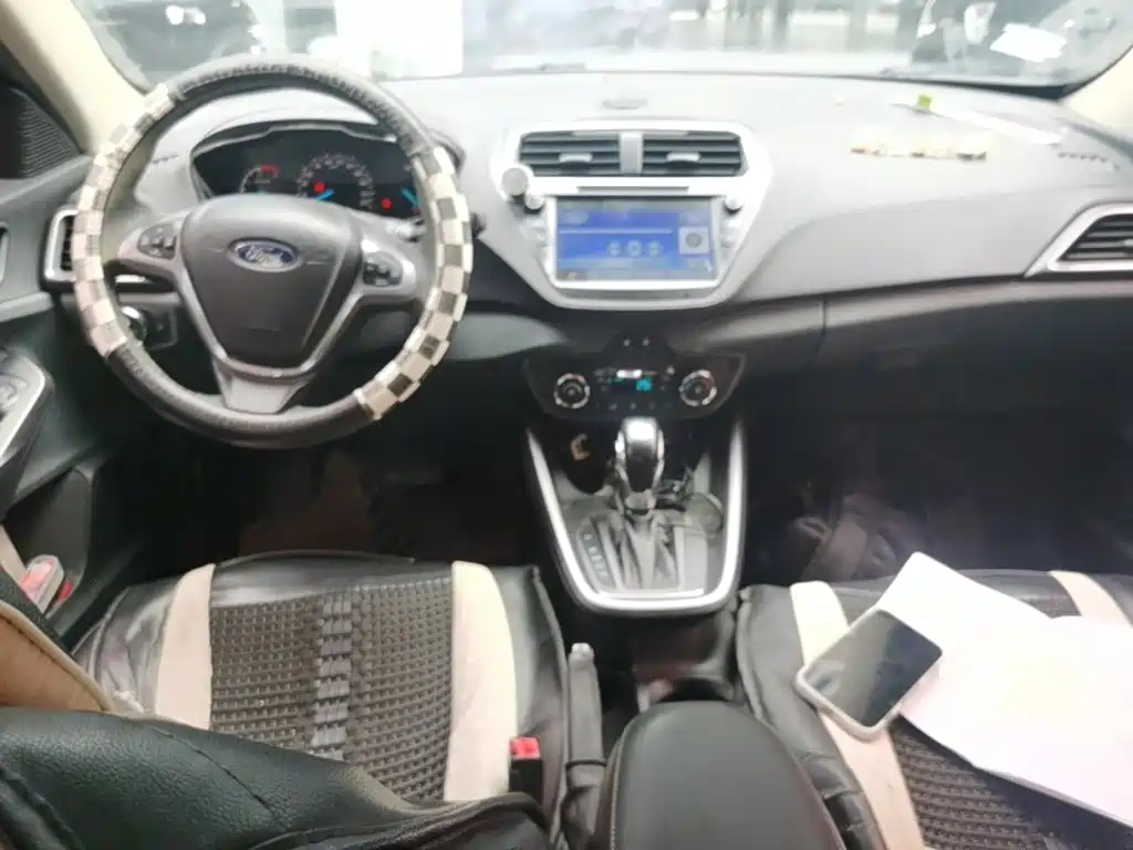 Ford Escort — миниатюра 14