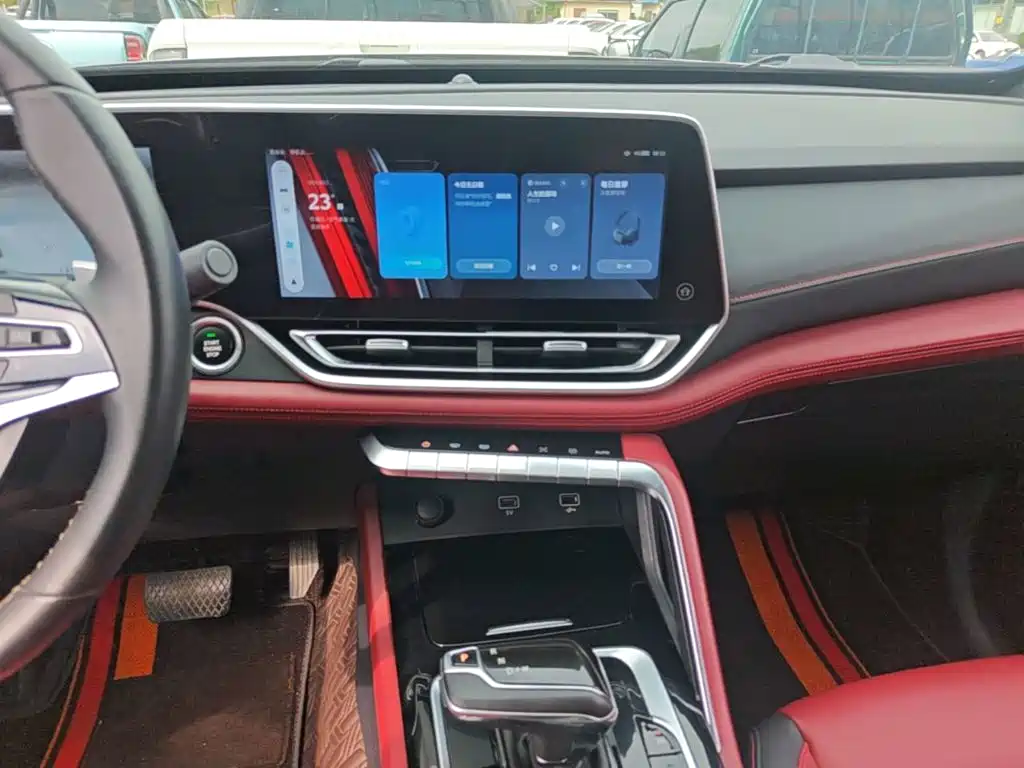 MAXUS T90 — миниатюра 13