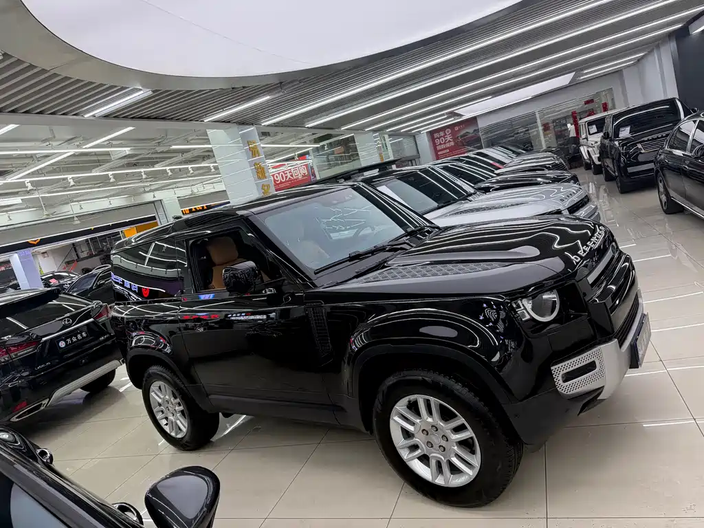 Land Rover Land Rover Defender 2024 90 2.0T P300 S