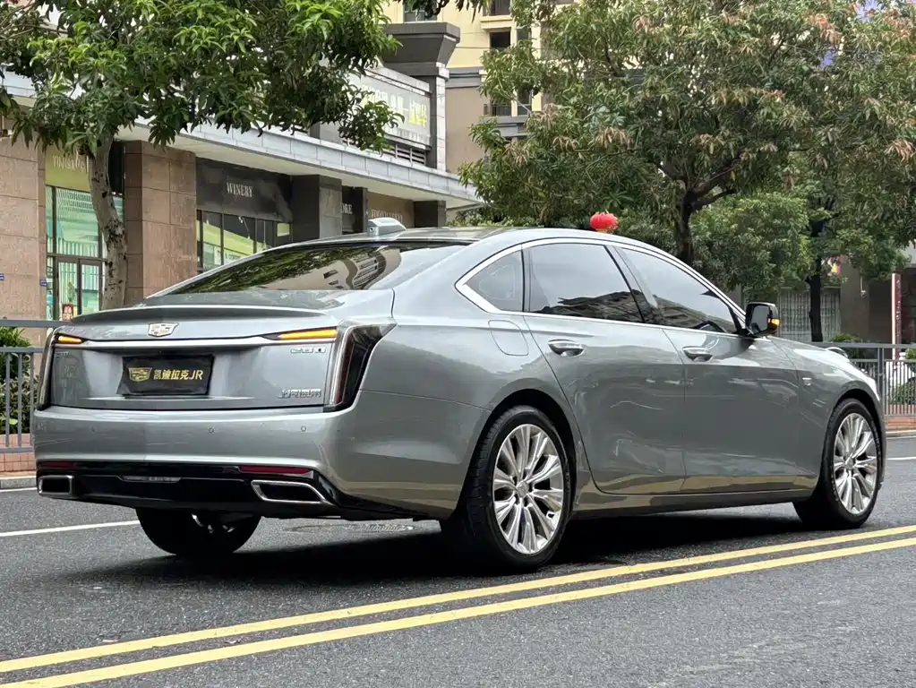 Cadillac CT6 — миниатюра 6