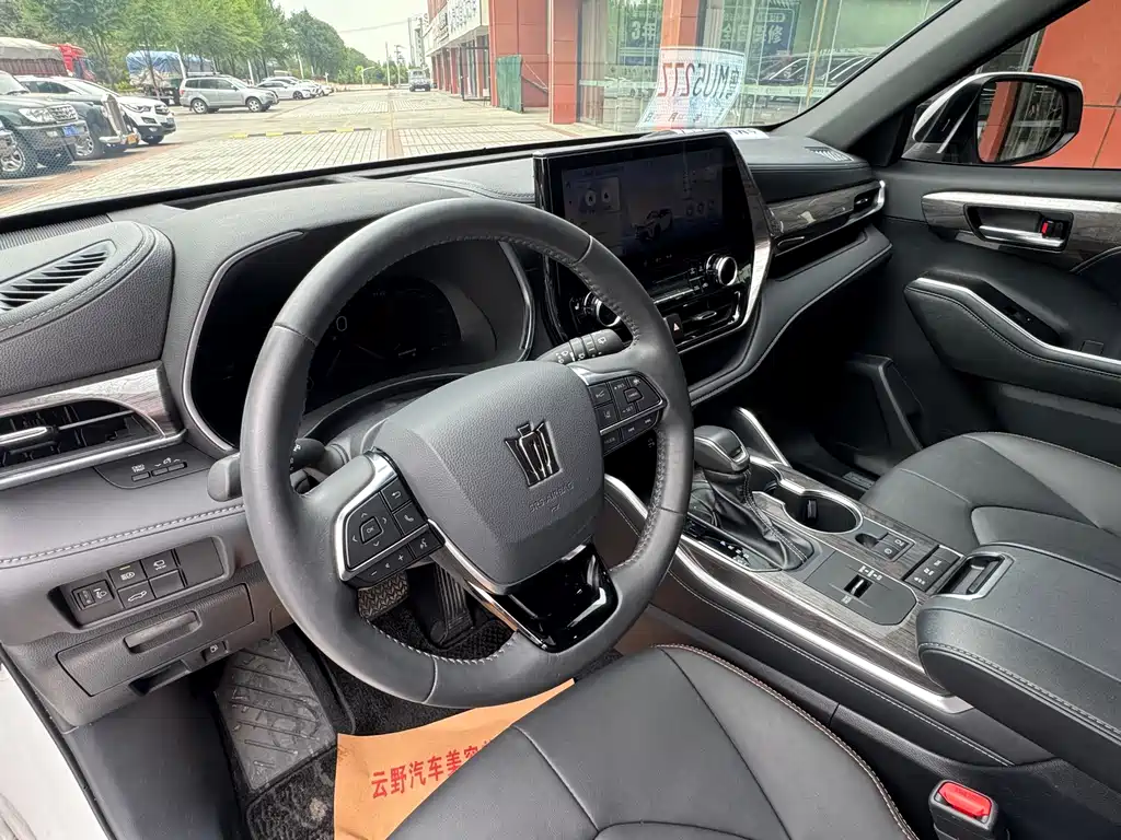 Toyota Crown Kluger — миниатюра 8