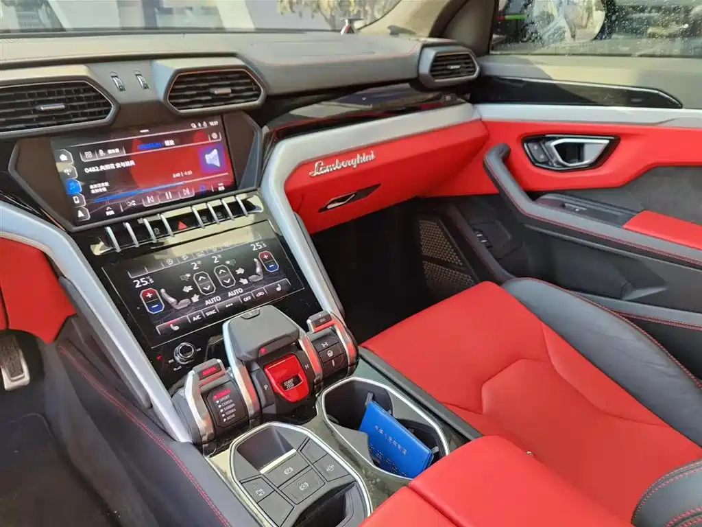 Lamborghini Urus 2018 4.0T V8
