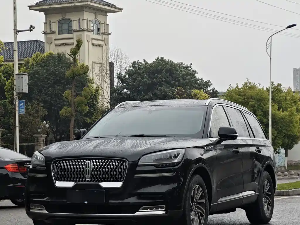 Lincoln Aviator (Import) 2020