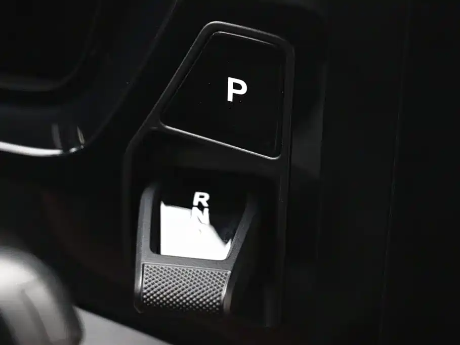 PORSCHE MACAN NEW ENERGY