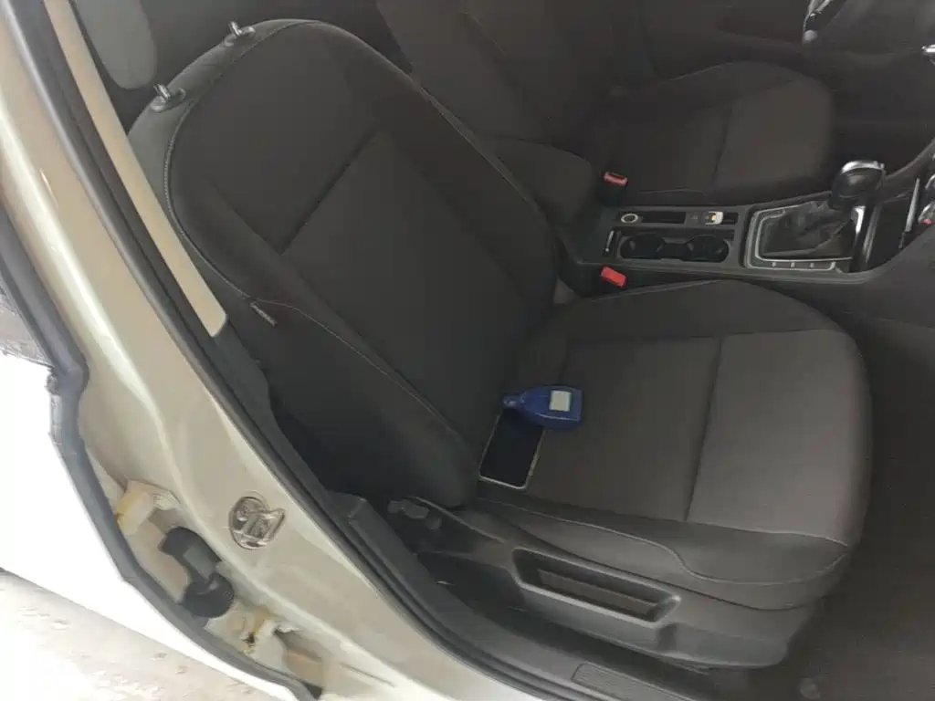 Volkswagen Golf — миниатюра 25