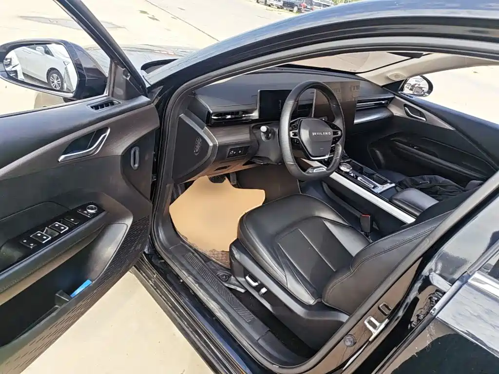Wuling Xingguang — миниатюра 16