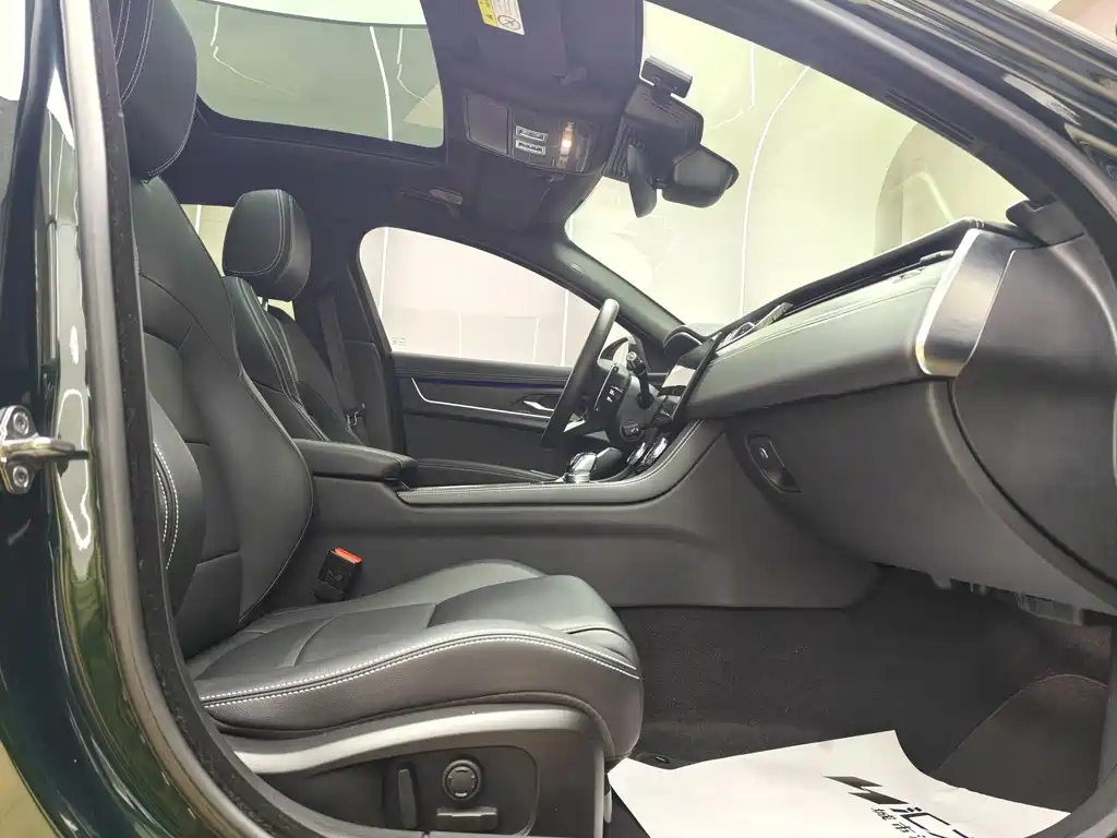 Jaguar XFL 2021 XFL 2.0T P250 Sport