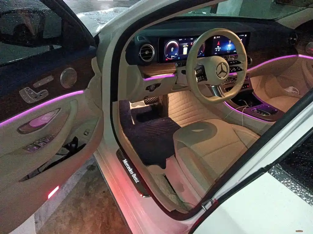 Mercedes-Benz E-Class — миниатюра 13
