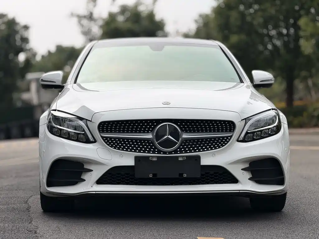 Mercedes-Benz C-Class — миниатюра 2