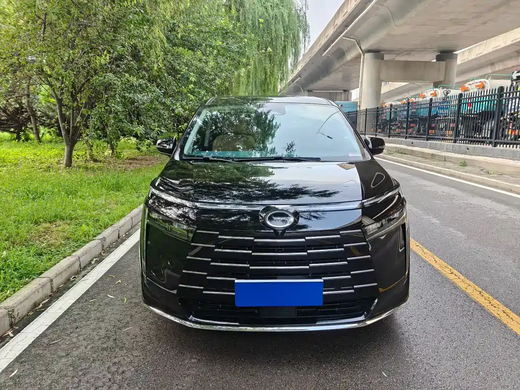 GAC Motor 传祺E8 PHEV — миниатюра 2