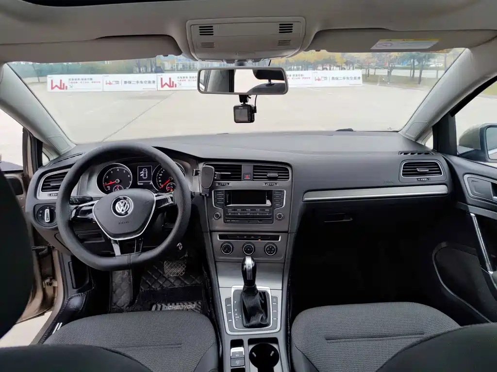 Volkswagen Golf — миниатюра 7