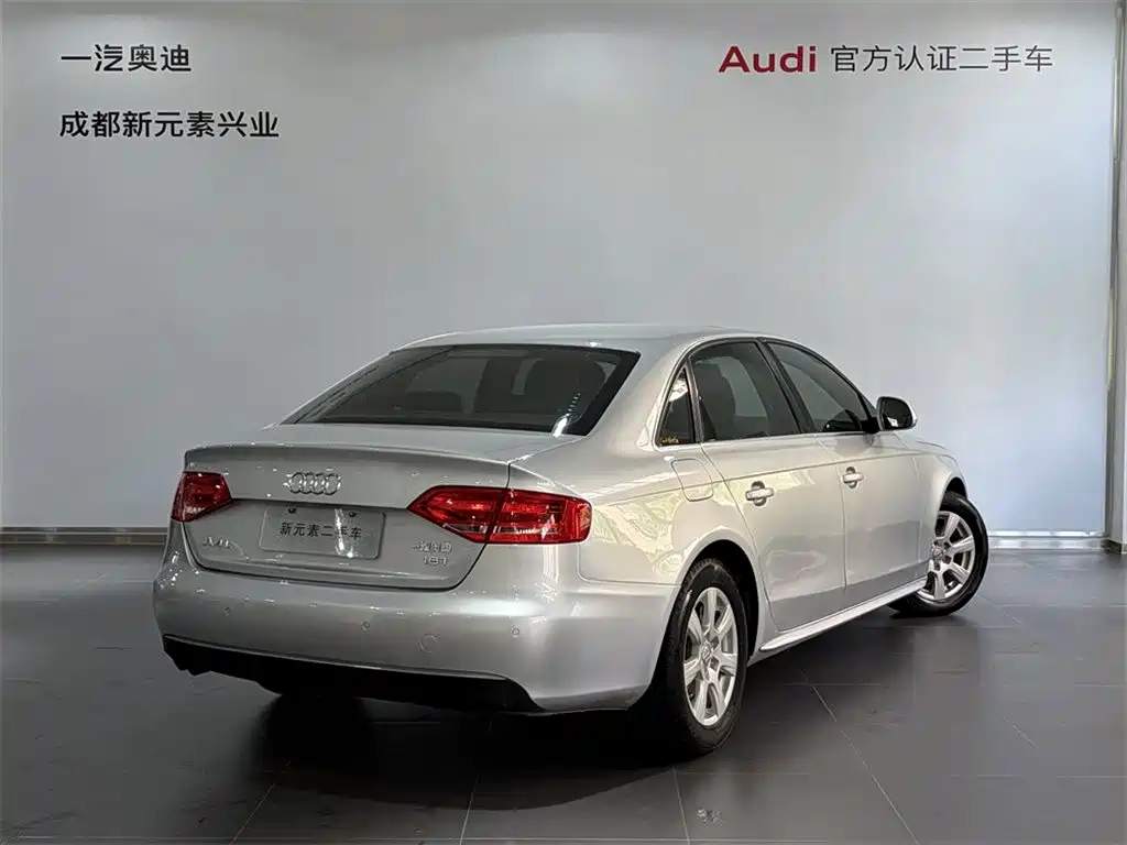 Audi A4L — миниатюра 4