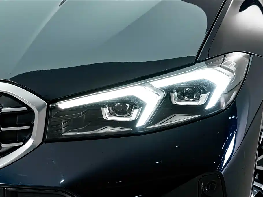 BMW 3 Series — миниатюра 4
