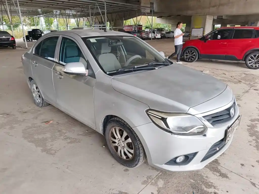 Changan V3 — миниатюра 4