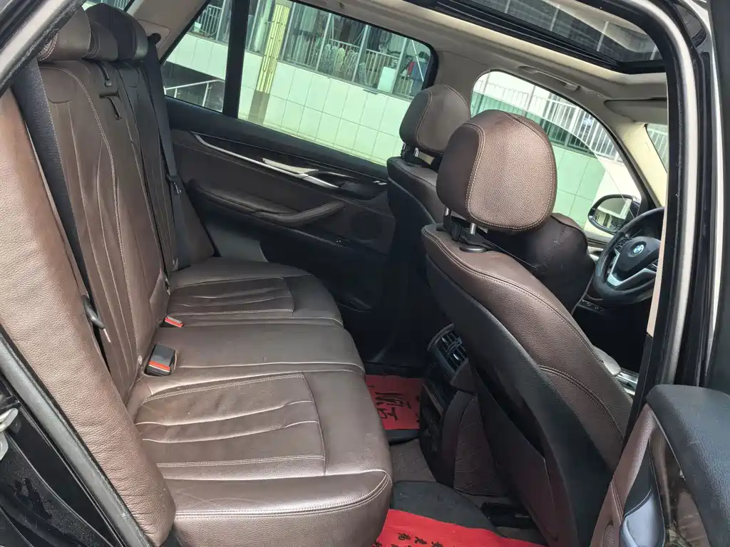 BMW X5 (Import) — миниатюра 10