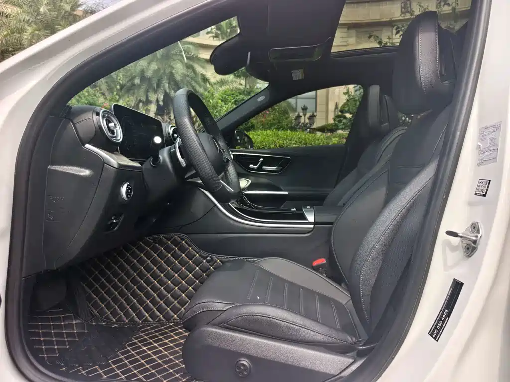 Mercedes-Benz C-Class — миниатюра 9