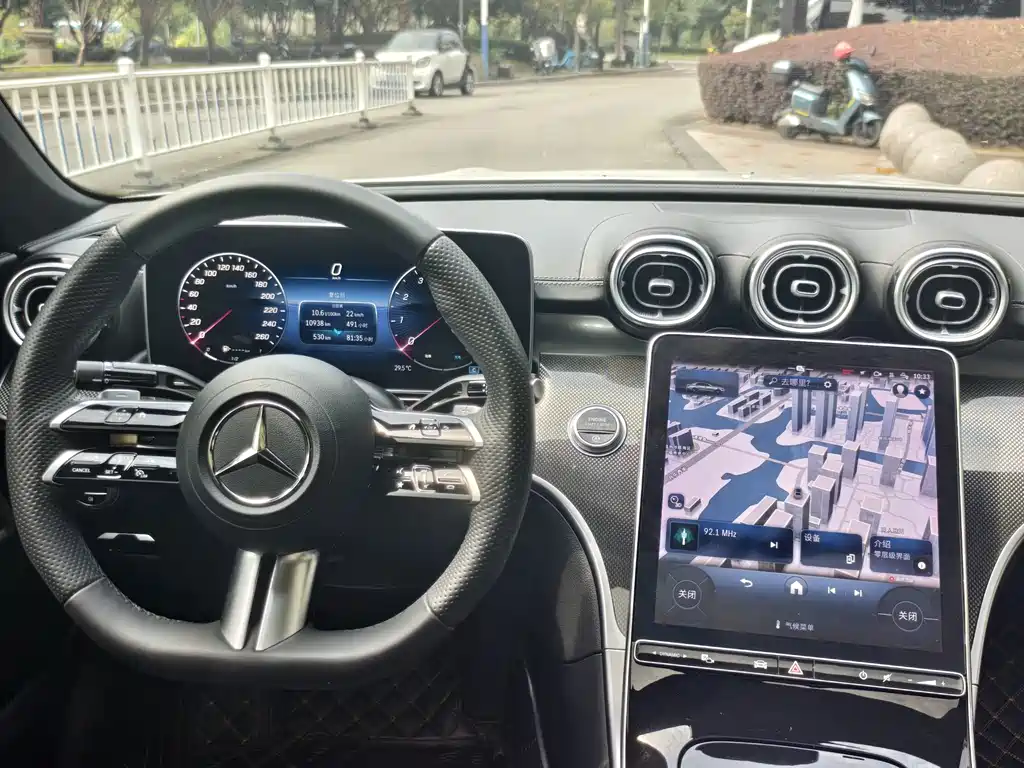 Mercedes-Benz C-Class — миниатюра 14