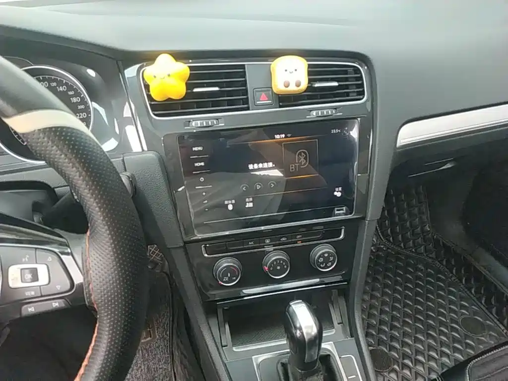 Volkswagen Golf — миниатюра 13