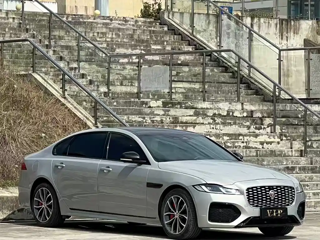 Jaguar XFL 2024