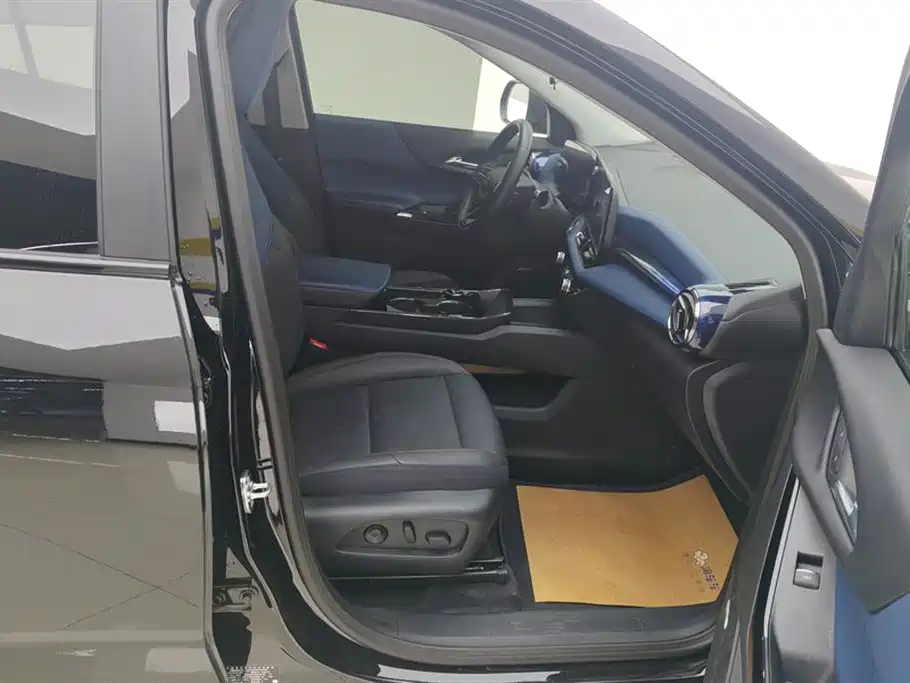 CHEVROLET EXPLORER PLUS