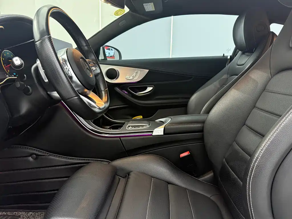 Mercedes-Benz C-Class (Import) — миниатюра 4