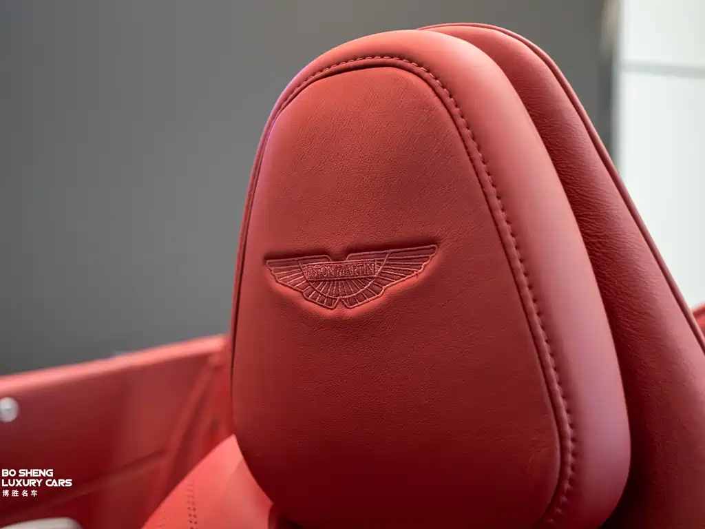 Aston Martin DB11 2019 4.0T V8 Volante