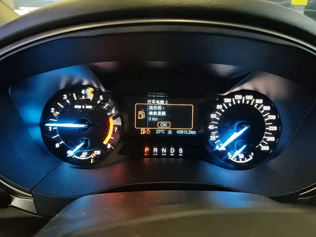 Ford Mondeo — миниатюра 12