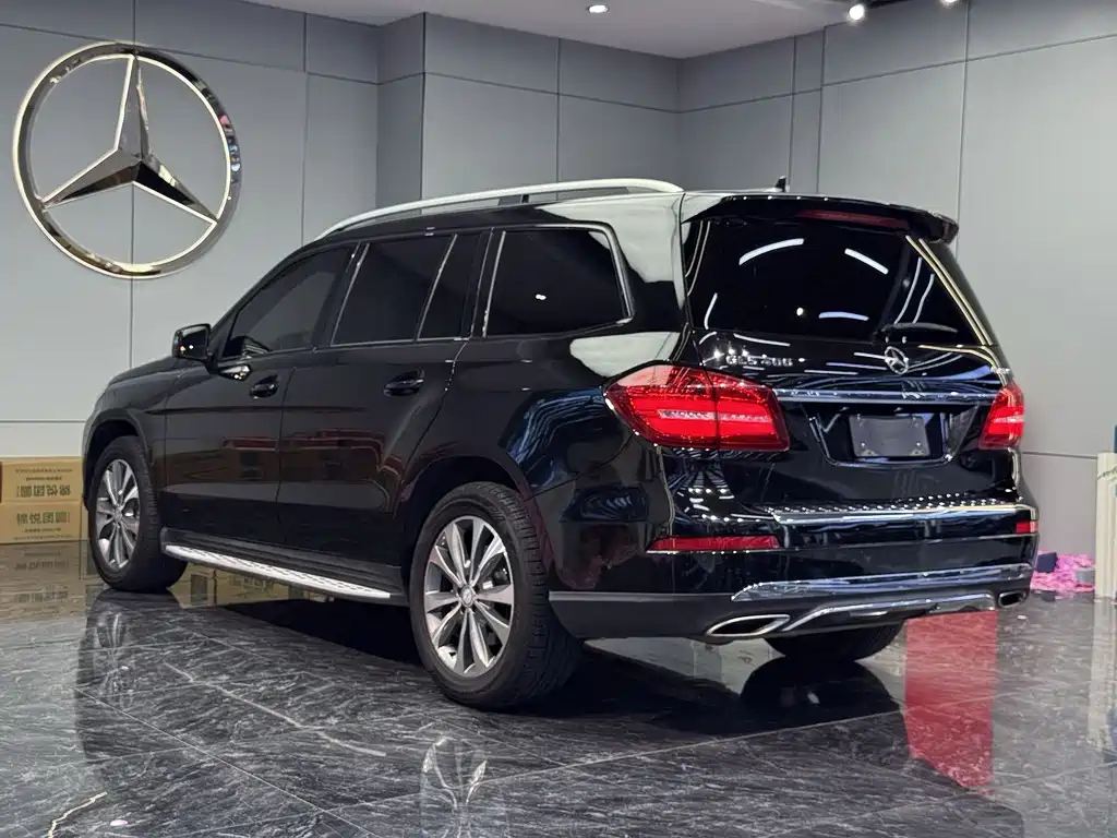 Mercedes-Benz GLS — миниатюра 9