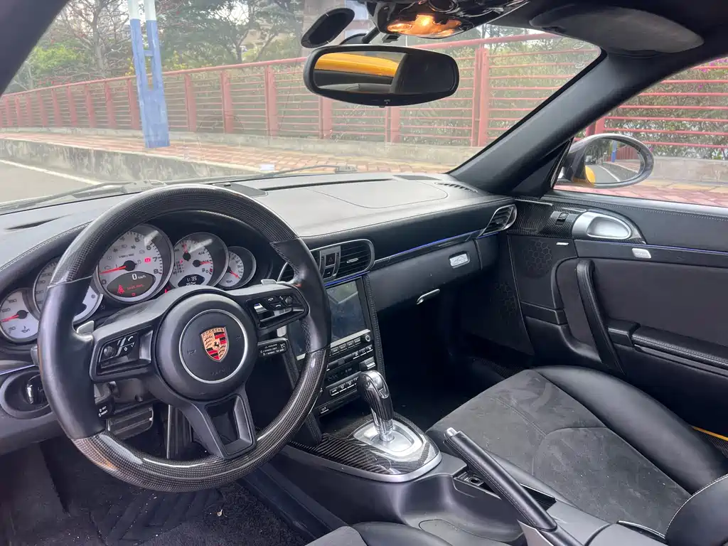 Porsche 911 2010 Carrera 3.6L