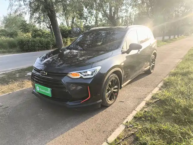 CHEVROLET VOLANDO 2020
