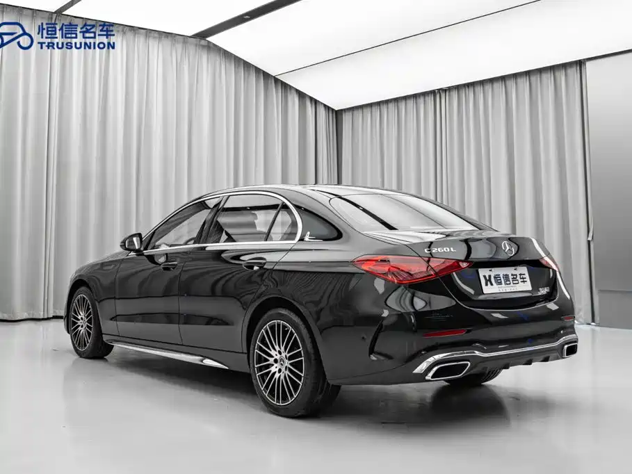 Mercedes-Benz C-Class — миниатюра 7