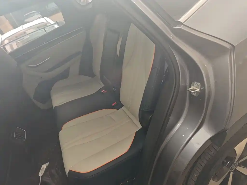 BYD PLUS New Energy — миниатюра 17